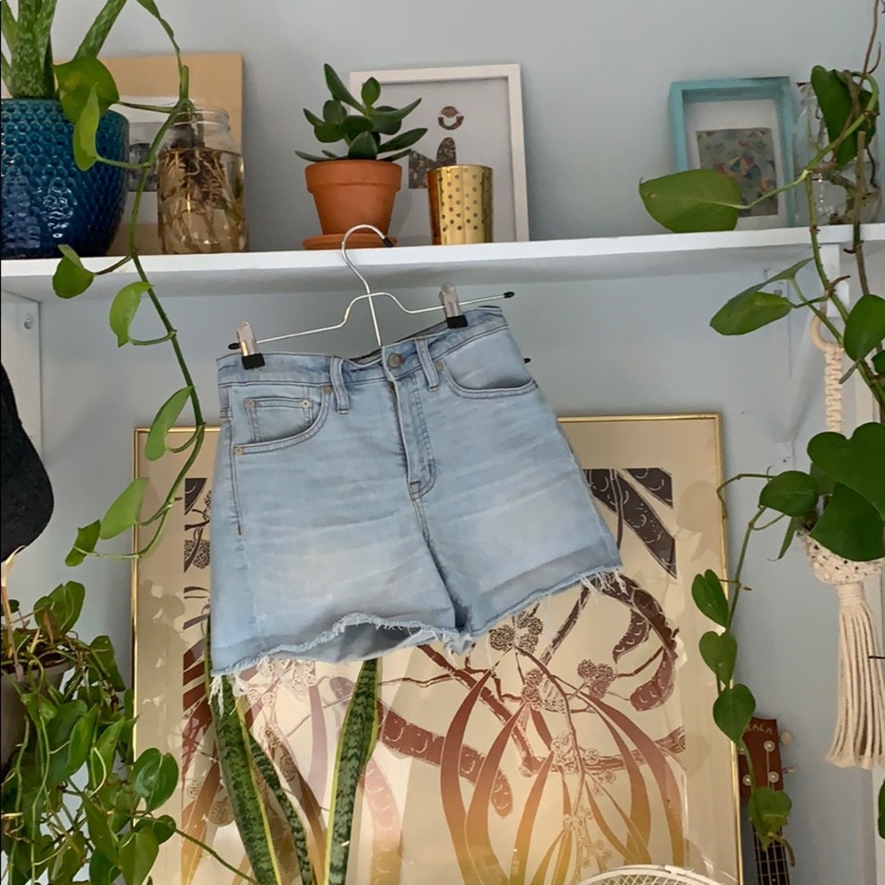 Light denim madewell shorts